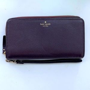 Kate Spade Trifold Wallet & Wristlet in Plum🎉